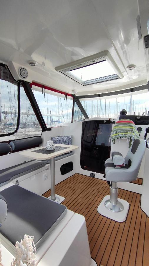 ホテル La Rochelle Sur L'Eau エクステリア 写真