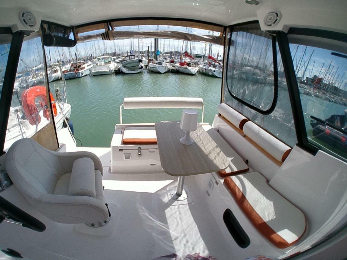 ホテル La Rochelle Sur L'Eau エクステリア 写真